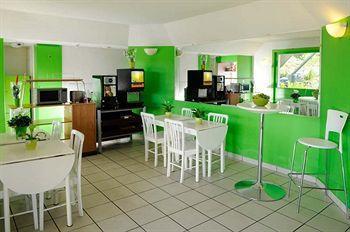 Lemon Hotel Dreux Chartres Exterior foto